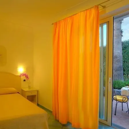 Family Le Canne Hotel